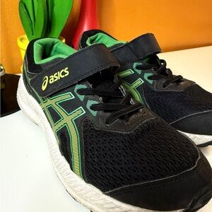Asics Kids' Black and Neon Green Sneakers